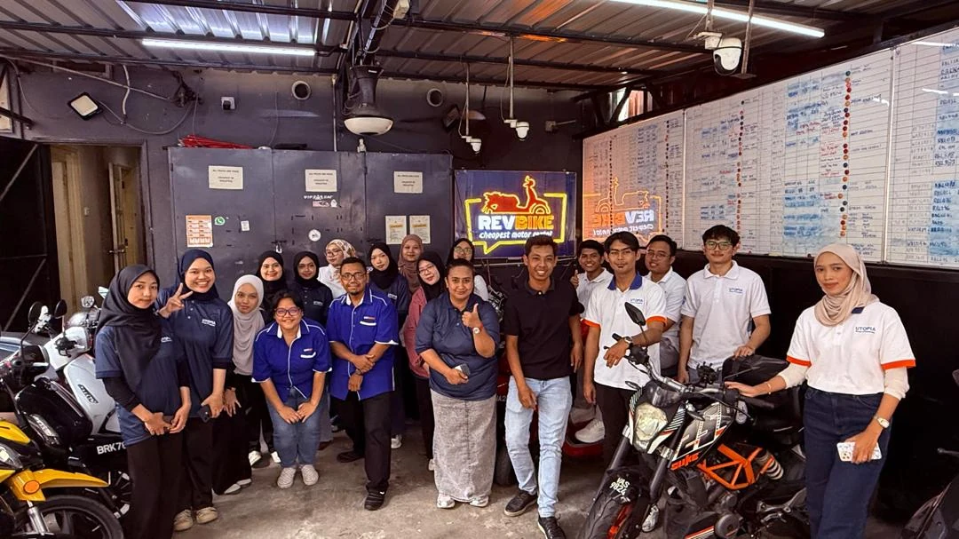 RevBike staff team photo in the showroom